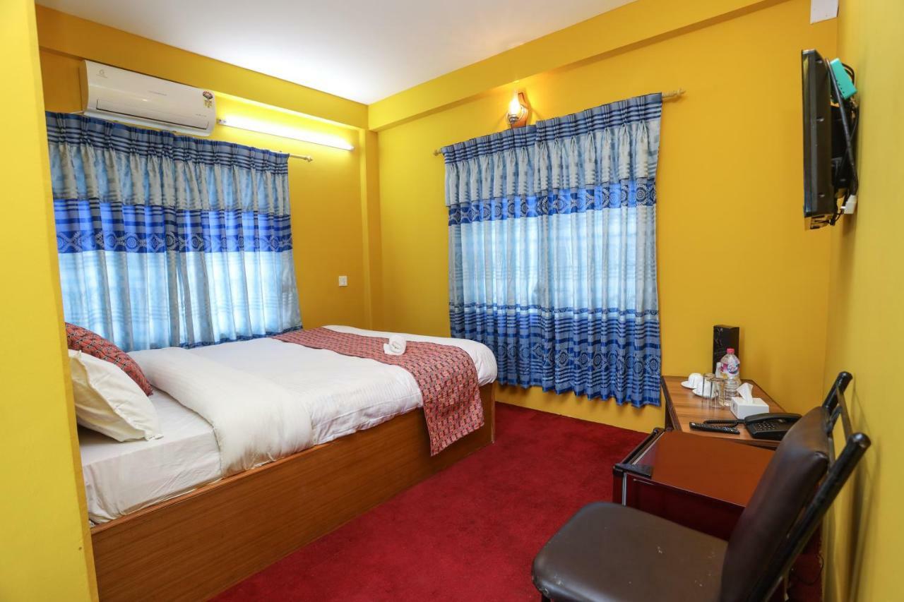 Hotel Blue Magnet Pokhara Eksteriør billede