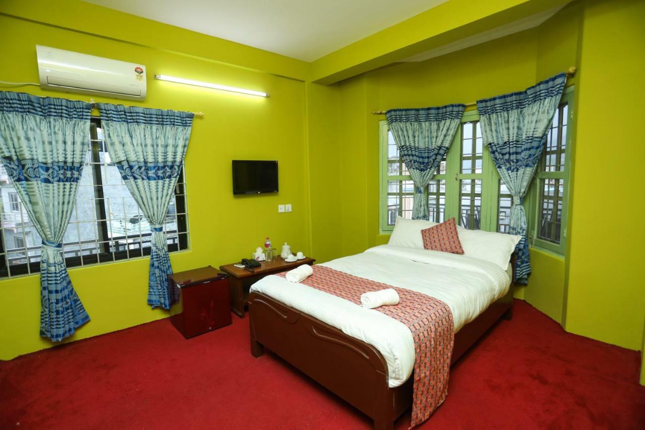 Hotel Blue Magnet Pokhara Eksteriør billede