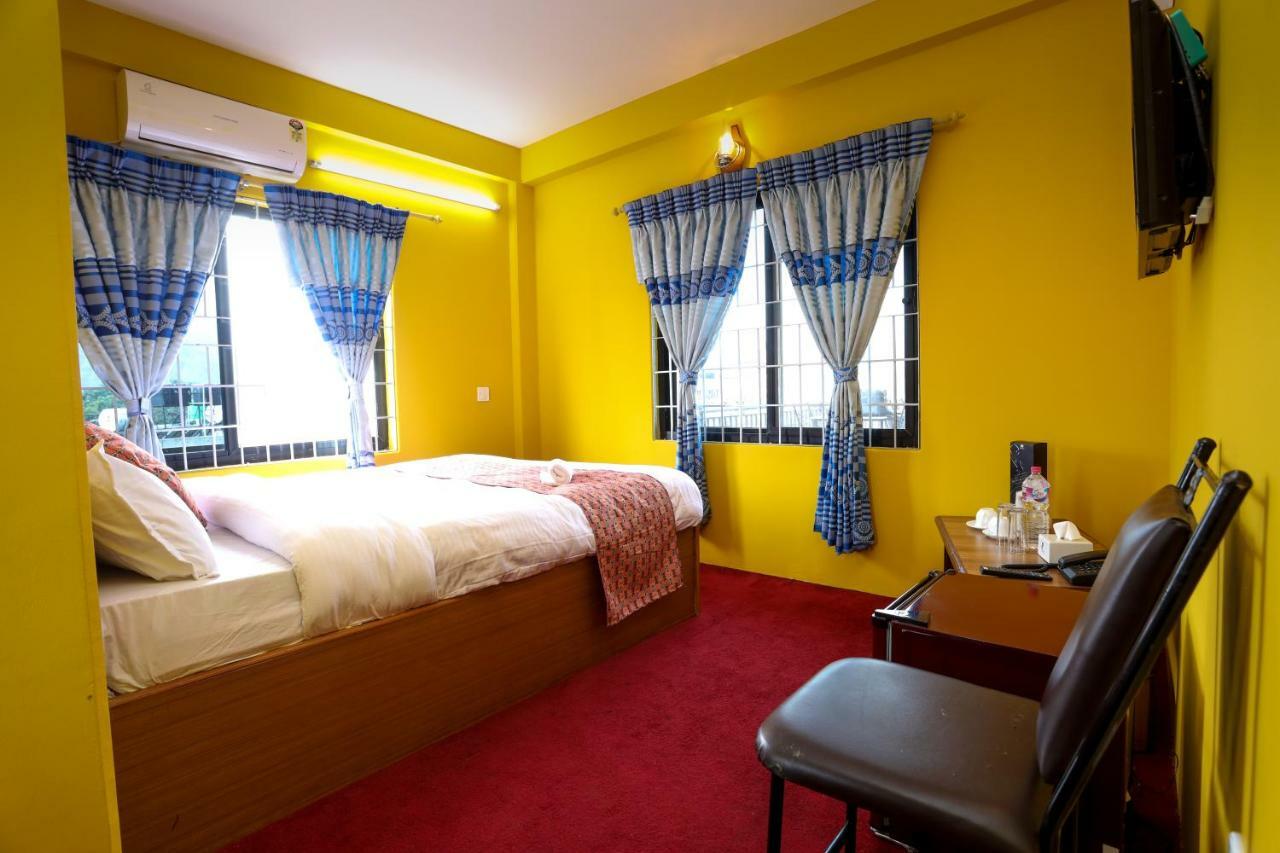 Hotel Blue Magnet Pokhara Eksteriør billede