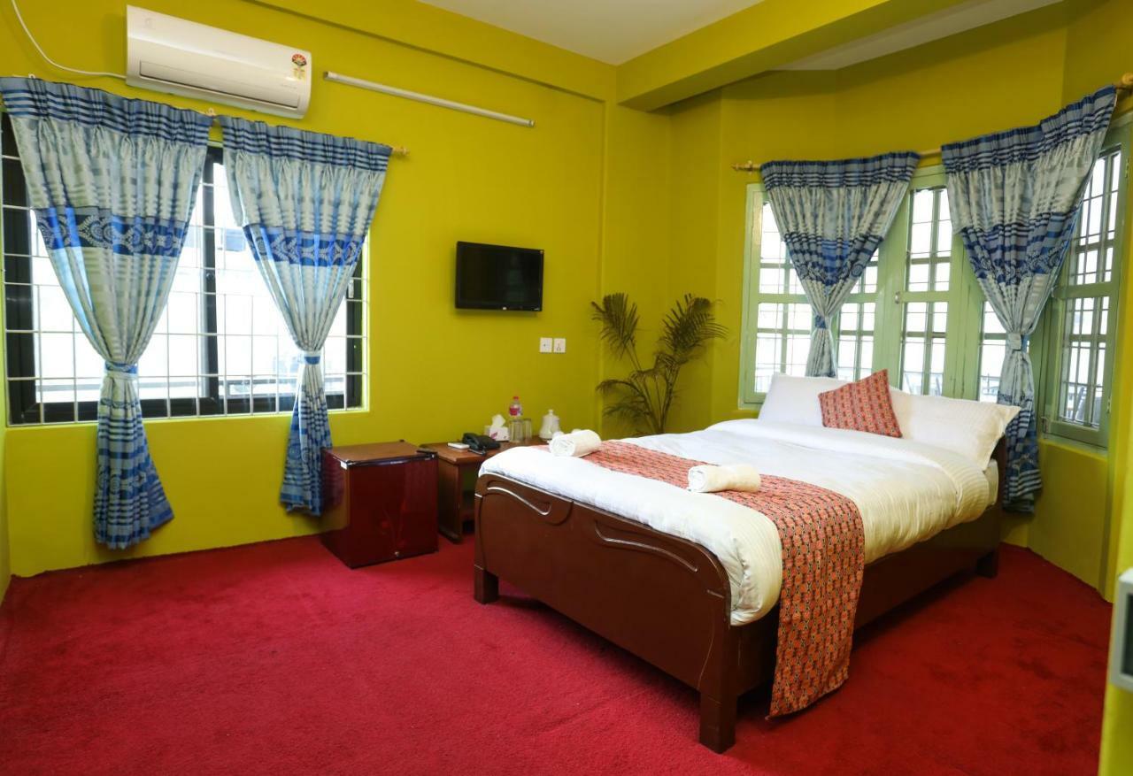Hotel Blue Magnet Pokhara Eksteriør billede